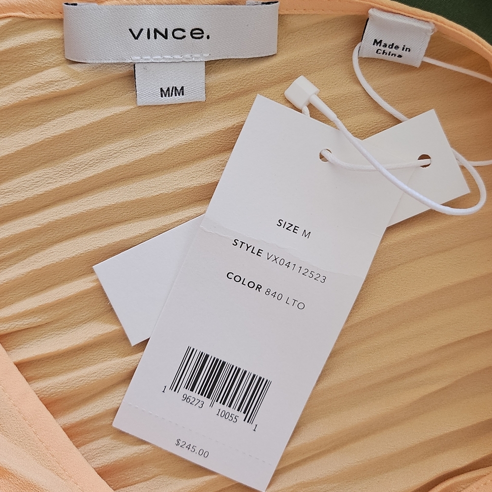 Vince Pleated Textured Top - Picture 4 of 5
